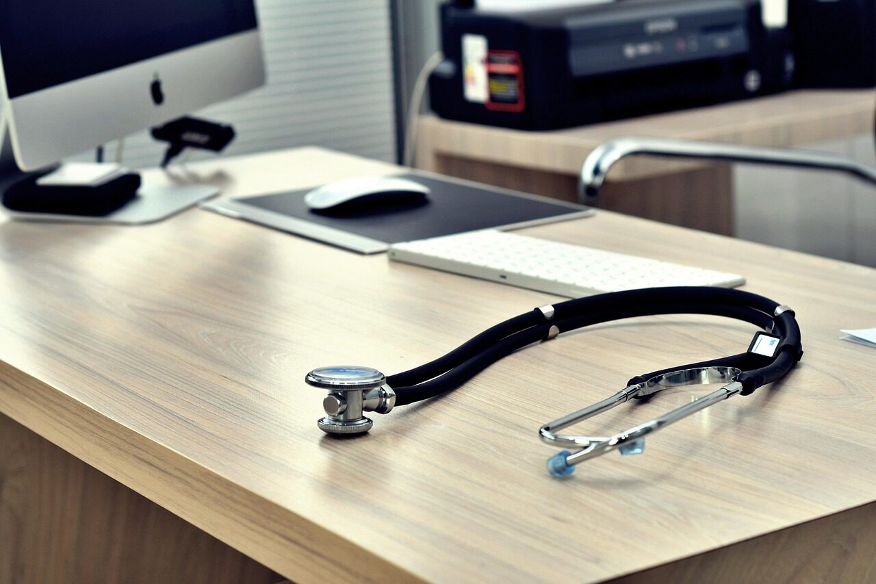 stethoscope, doctor, health, consulting room, healthy, professional, diagnosis, date, medical, desk, table, wood, examine, nurse, medicine, stethoscope, stethoscope, stethoscope, stethoscope, doctor, doctor, doctor, doctor, diagnosis, nurse, nurse, nurse, nurse, nurse, medicine